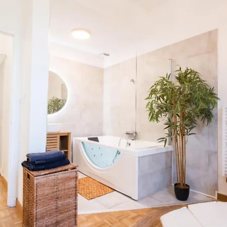 Apartment Detente Avec Jacuzzi Et Piscine *