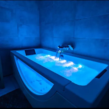 Detente Avec Jacuzzi Et Piscine Apartment *